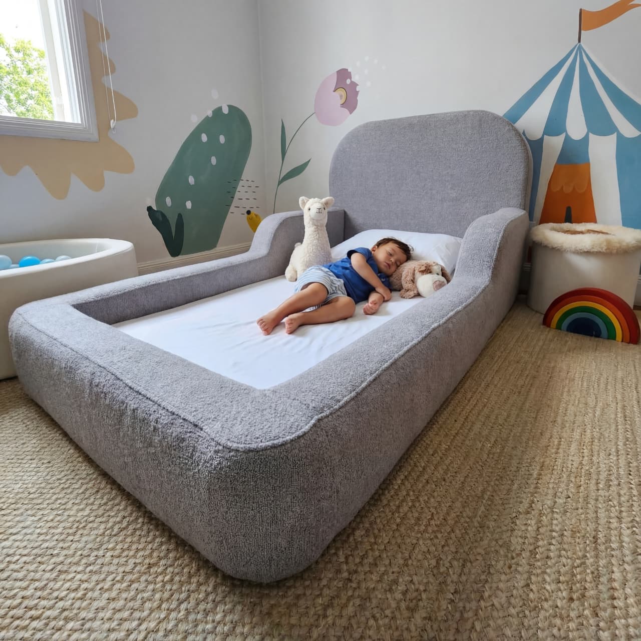 Little Duck Montessori Bed – Stone Castle Gray